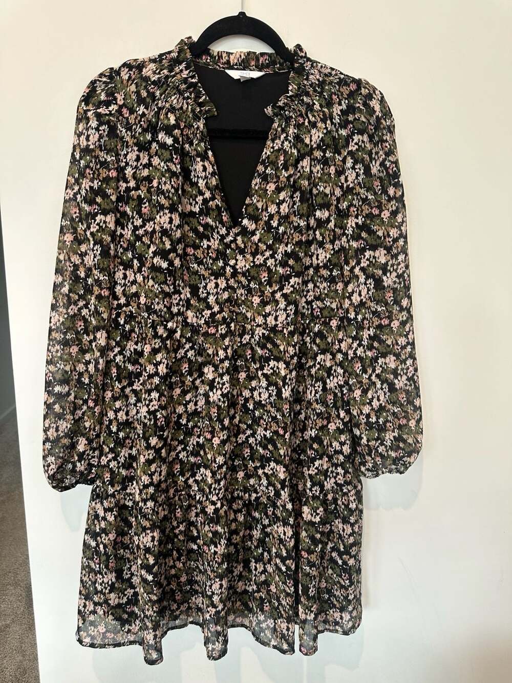 Time And Tru Dress Size S (4-6) Black Floral Long Sleeve Ruffle Neck